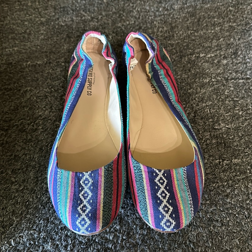 Mossimo Supply Co flats